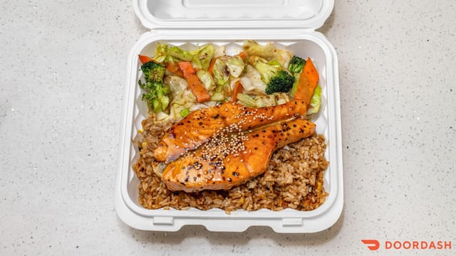H5.Salmon Hibachi.