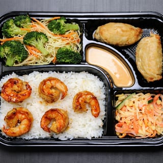 B5.SHRIMP BENTO