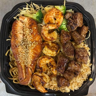 T6. STEAK+SHRIMP+SALMON